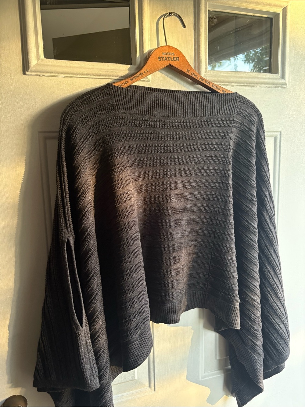 Lululemon Athletica Cozy Forward Flow Dark Grey Knit Poncho Wrap One Size - Picture 2 of 4